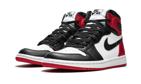 Air Jordan 1 Retro High Satin Black Toe