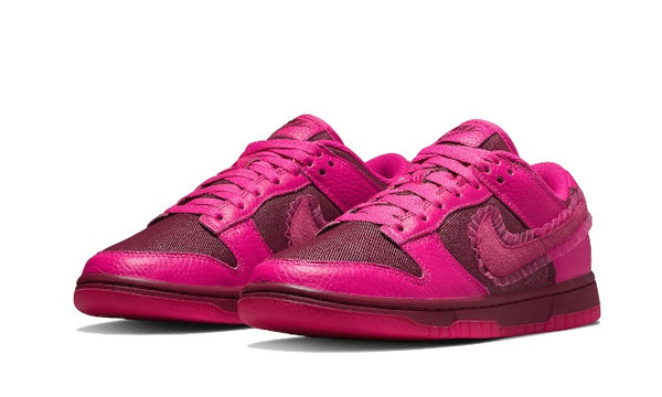 Dunk Low Valentines Day (2022)